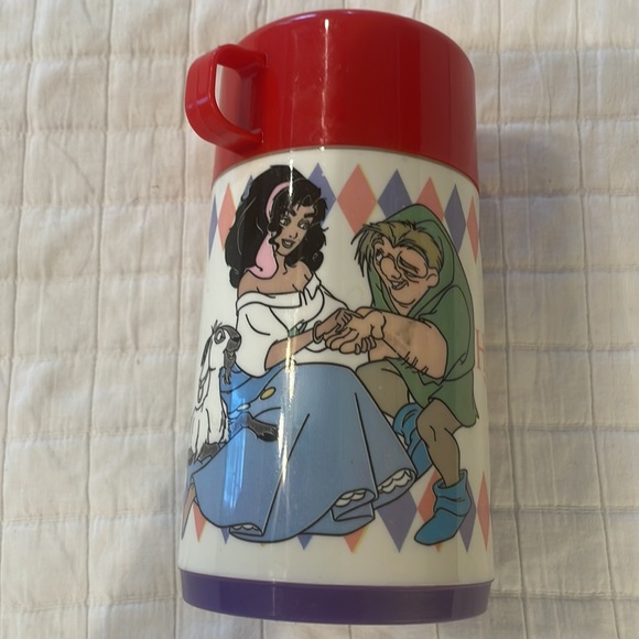 Disney the hunchback of Notre Dame thermos & cup by Aladdin vintage - Picture 2 of 8